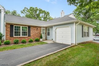 322 Shilling Dr, Franklin Twp., NJ 08873