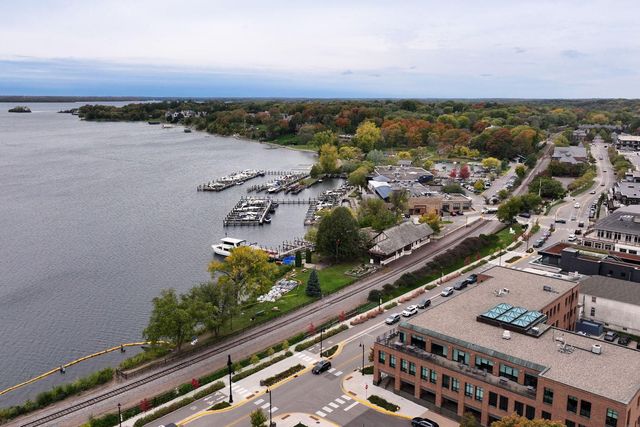 219 Chicago Avenue N, Wayzata, MN 55391
