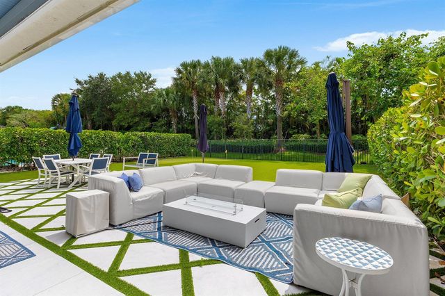 15388 Green River Court, Delray Beach, FL 33446