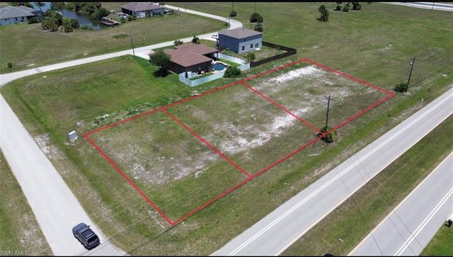 3231 Gulfstream PKWY, Cape Coral, FL 33993