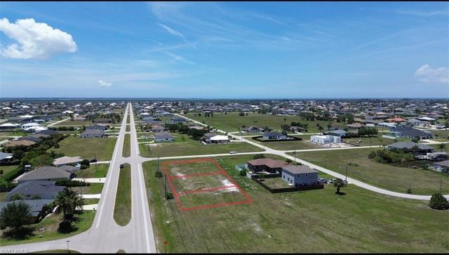 3231 Gulfstream PKWY, Cape Coral, FL 33993