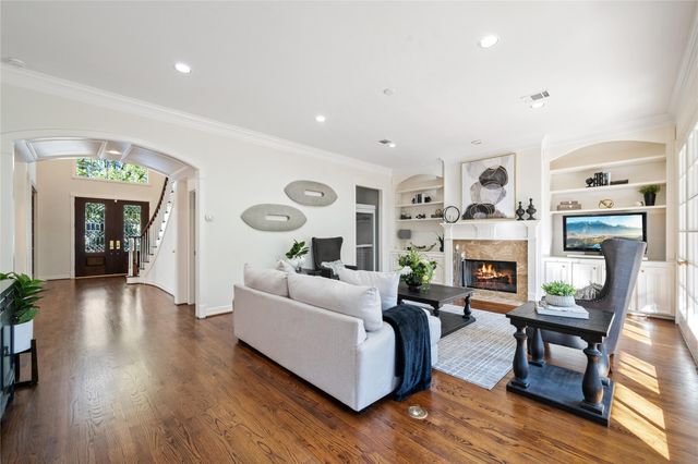 4033 Piping Rock Lane, Houston, TX 77027