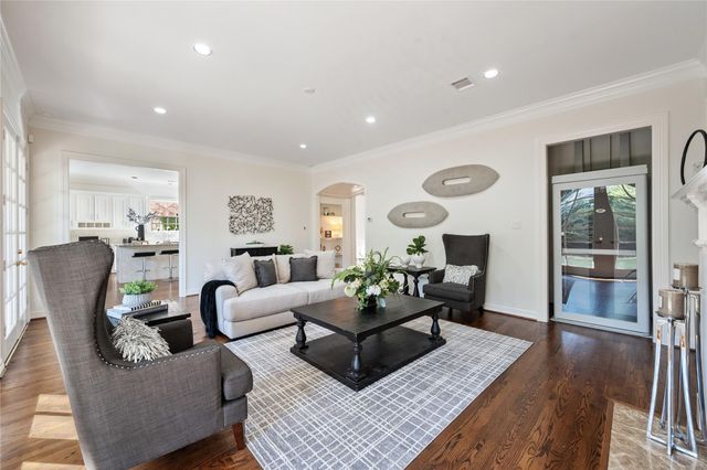 4033 Piping Rock Lane, Houston, TX 77027