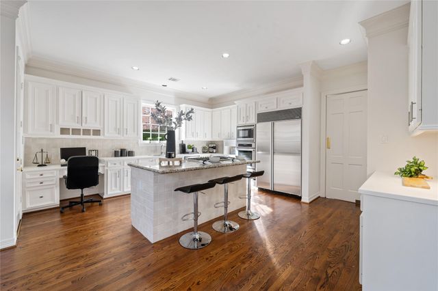 4033 Piping Rock Lane, Houston, TX 77027