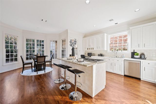 4033 Piping Rock Lane, Houston, TX 77027