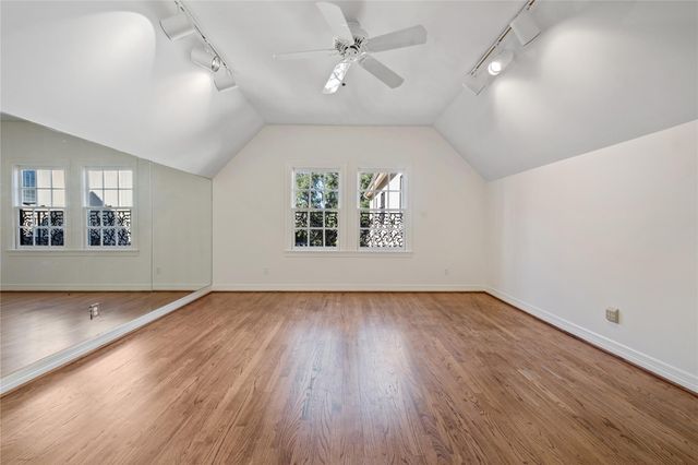 4033 Piping Rock Lane, Houston, TX 77027