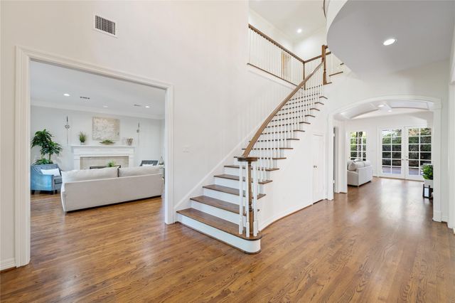 4033 Piping Rock Lane, Houston, TX 77027