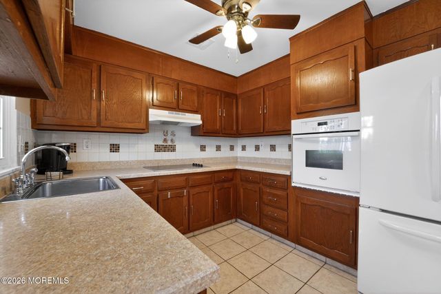 1263B Hamilton Court, Lakewood, NJ 08701