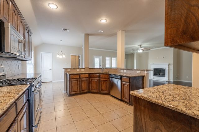 1112 Hidden Creek Drive, Royse City, TX 75189