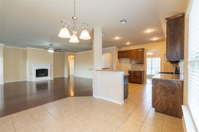 1112 Hidden Creek Drive, Royse City, TX 75189