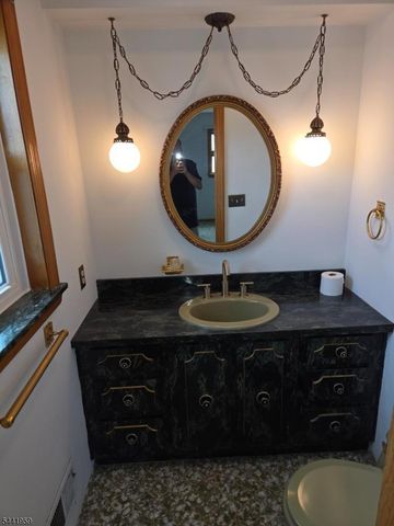 77 Columbia Ave, Nutley Twp., NJ 07110