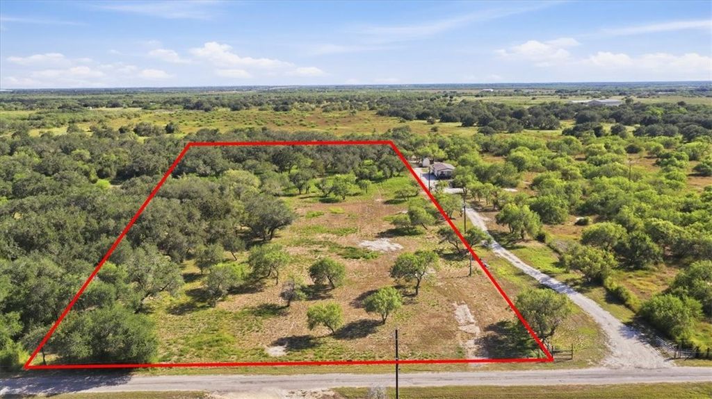 13921 CR 962, Sinton, TX 78387 — exterior