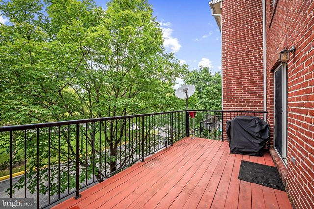 252 ROBERT ST, Baltimore, MD 21217