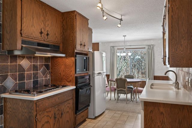 2420 Lancaster Lane N, Plymouth, MN 55441