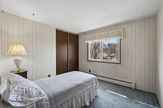 2420 Lancaster Lane N, Plymouth, MN 55441