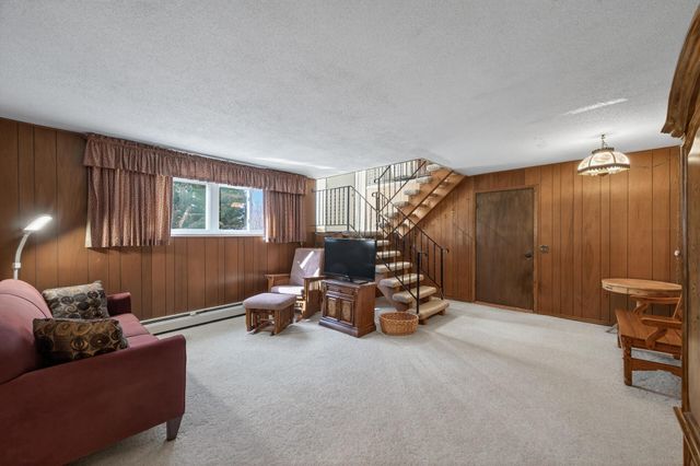 2420 Lancaster Lane N, Plymouth, MN 55441