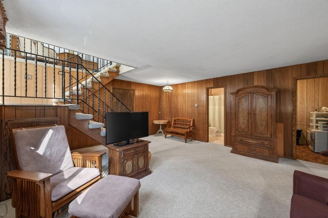 2420 Lancaster Lane N, Plymouth, MN 55441