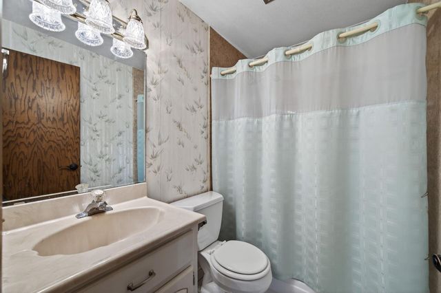 2420 Lancaster Lane N, Plymouth, MN 55441