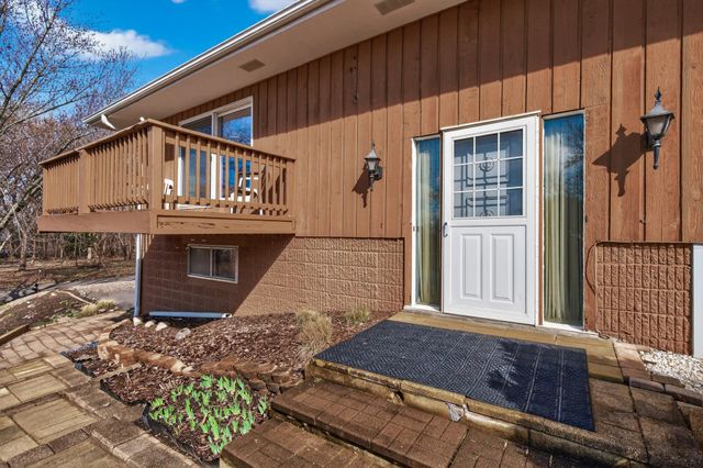 2420 Lancaster Lane N, Plymouth, MN 55441