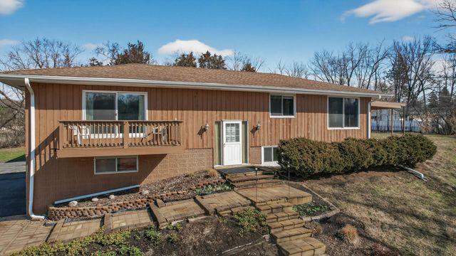 2420 Lancaster Lane N, Plymouth, MN 55441