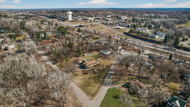 2420 Lancaster Lane N, Plymouth, MN 55441