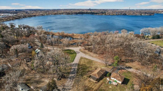 2420 Lancaster Lane N, Plymouth, MN 55441