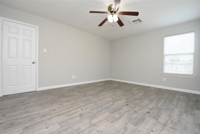 21603 Falvel Lake Drive, Spring, TX 77388