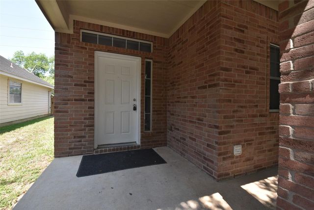 21603 Falvel Lake Drive, Spring, TX 77388