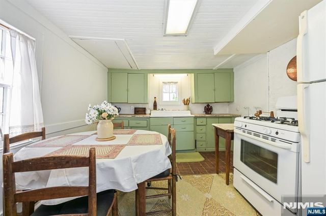 404 Washington Avenue, Dumont, NJ 07628