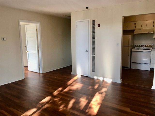 1006 Paradise Road 2-A, Swampscott, MA 01907