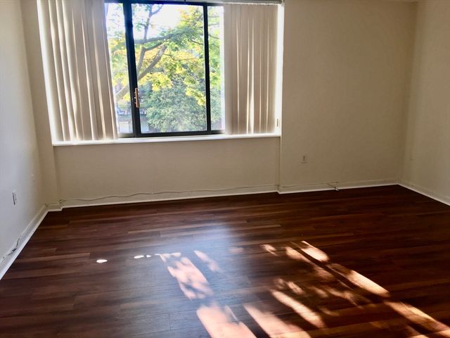 1006 Paradise Road 2-A, Swampscott, MA 01907