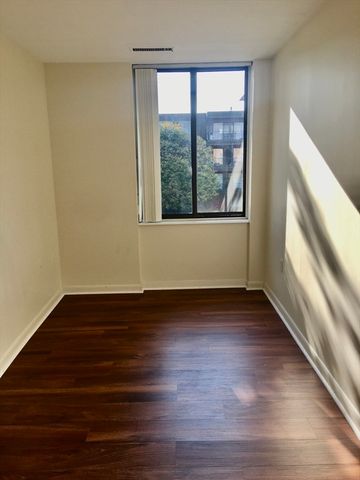 1006 Paradise Road 2-A, Swampscott, MA 01907