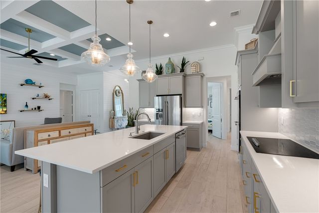 5691 Bent Pine Square, Vero Beach, FL 32967