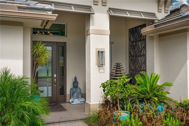 5691 Bent Pine Square, Vero Beach, FL 32967