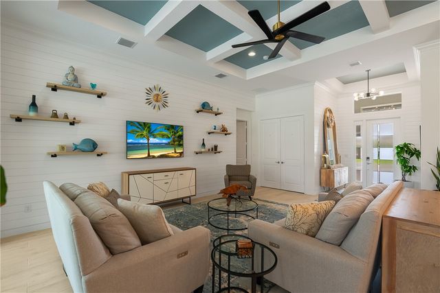 5691 Bent Pine Square, Vero Beach, FL 32967