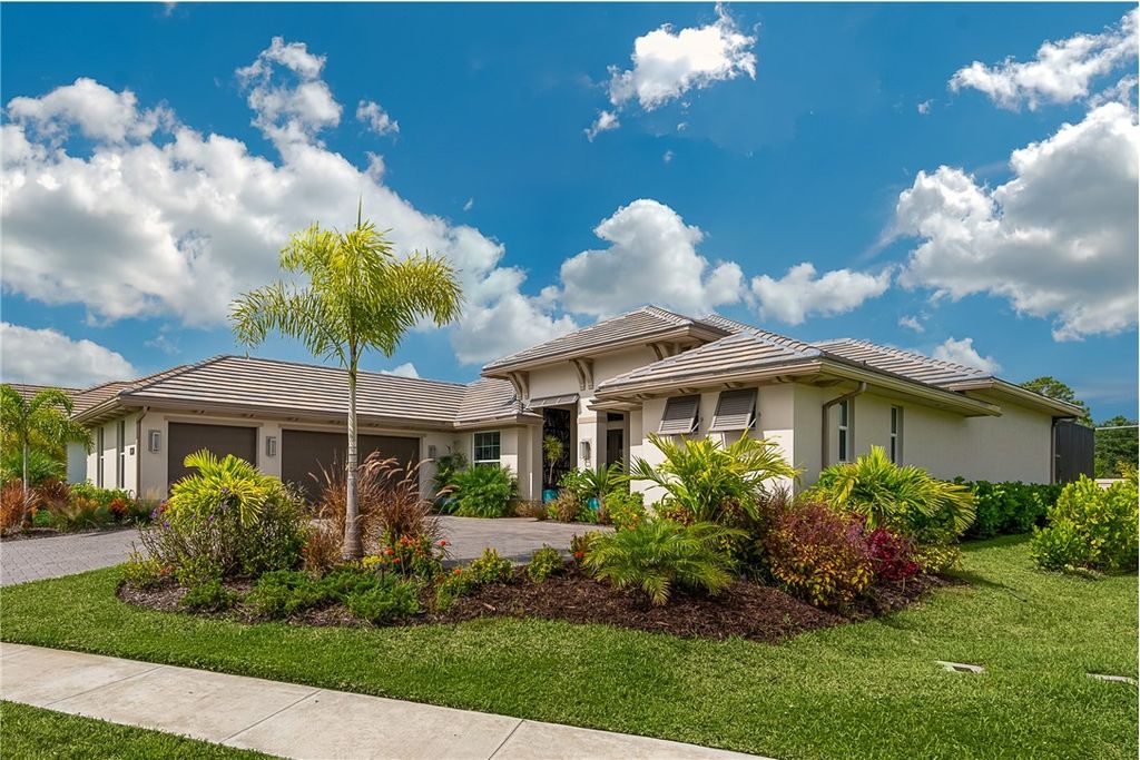 5691 Bent Pine Square, Vero Beach, FL 32967