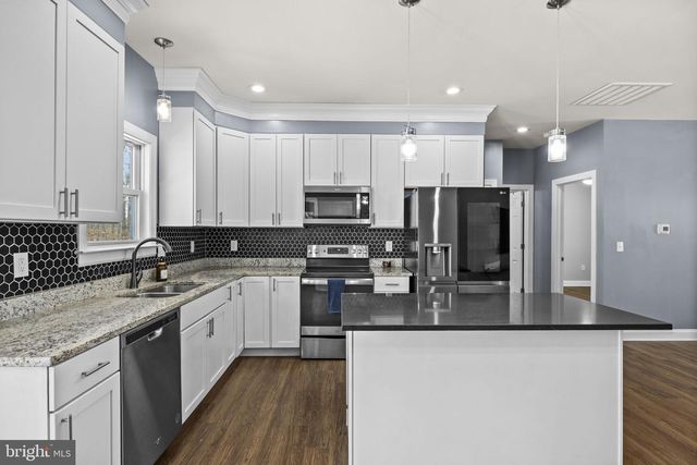 820 KENNON RD, Mineral, VA 23117