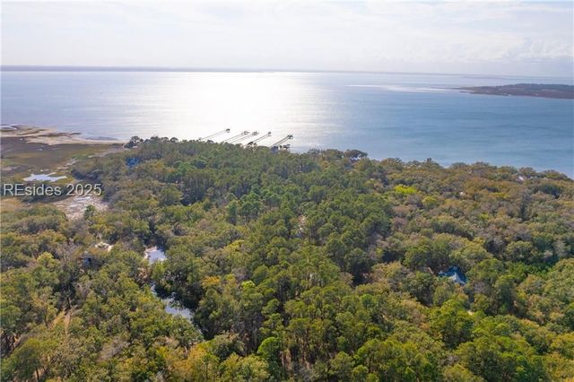 12 Vista Blvd W, St Helena Island, SC 29920