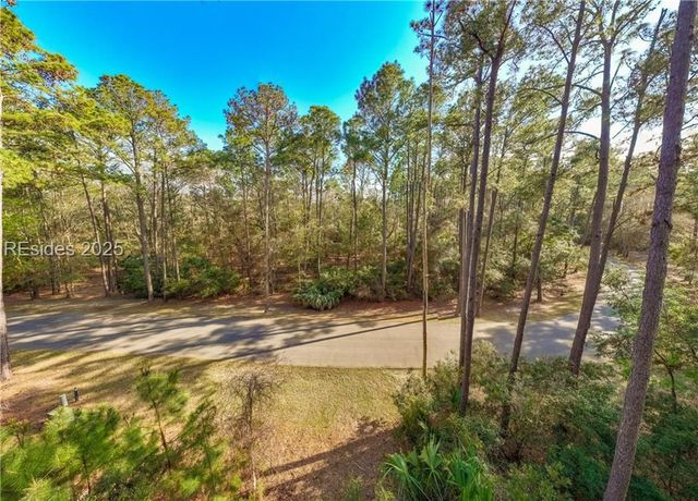 12 Vista Blvd W, St Helena Island, SC 29920