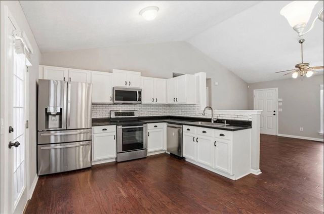 4098 Parks Road, Flowery Branch, GA 30542