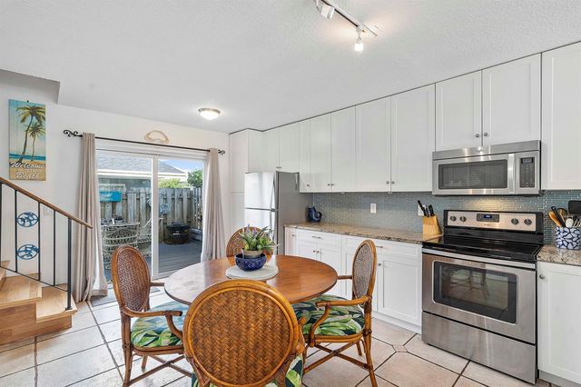 1968 NE 3rd Street 1, Deerfield Beach, FL 33441