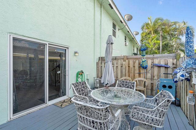 1968 NE 3rd Street 1, Deerfield Beach, FL 33441