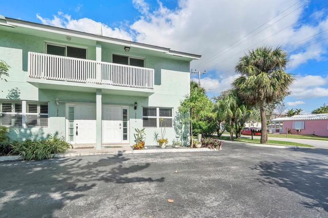 1968 NE 3rd Street 1, Deerfield Beach, FL 33441