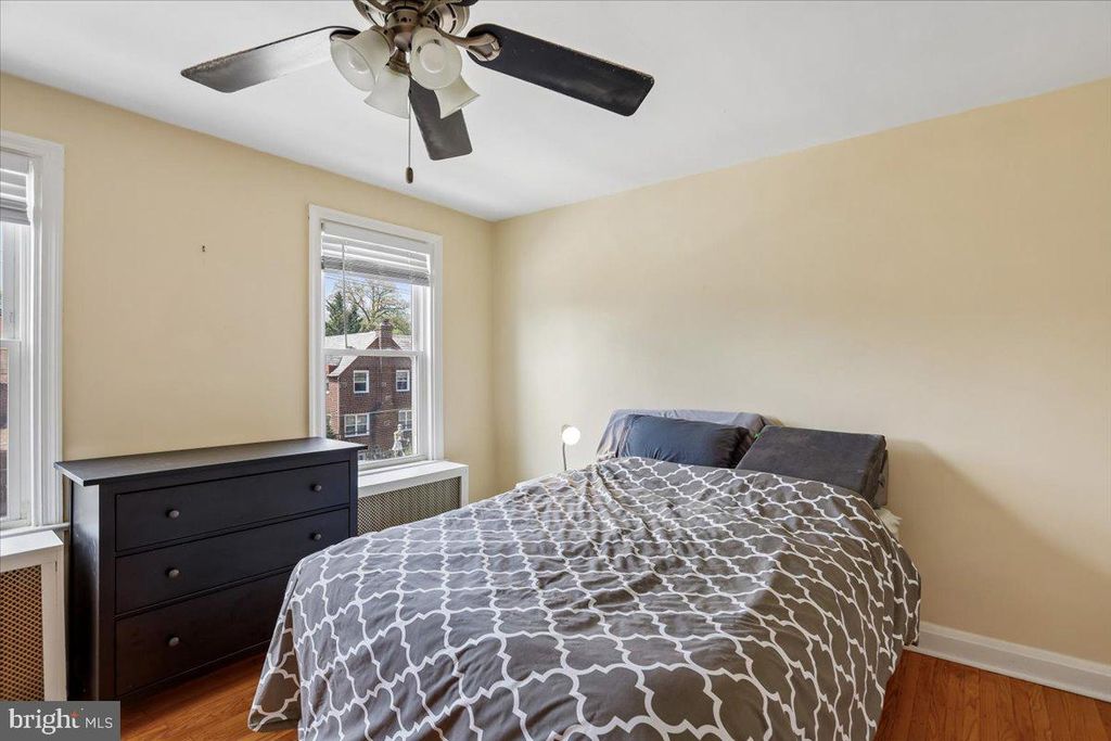 Image 14 of property listing at 33 NUNNERY LN, Catonsville, MD 21228