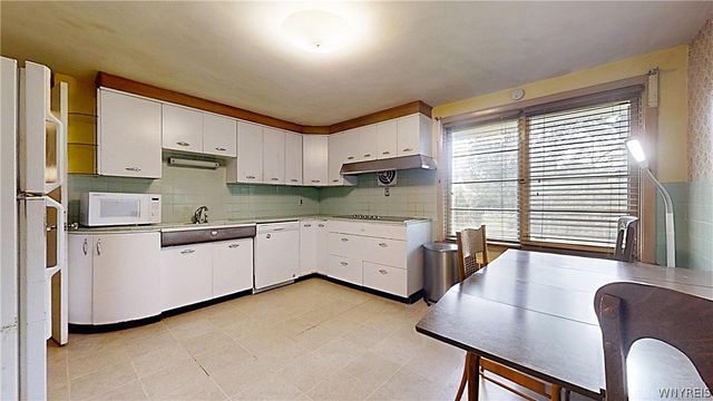 4685 Main Street, Amherst, NY 14226