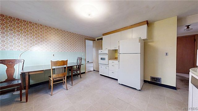 4685 Main Street, Amherst, NY 14226