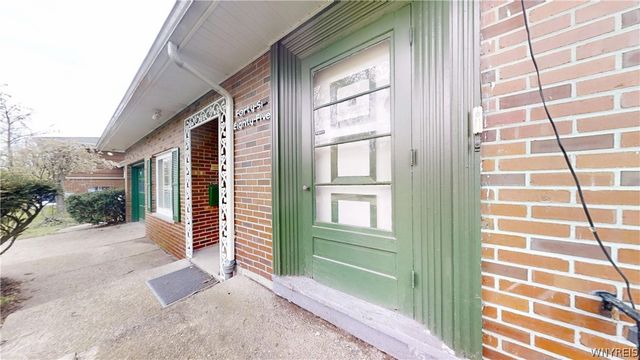 4685 Main Street, Amherst, NY 14226