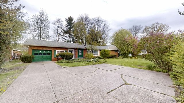 4685 Main Street, Amherst, NY 14226