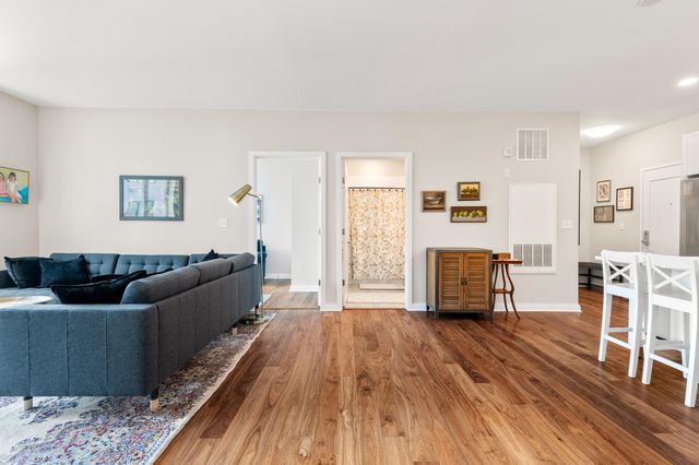3531 Washington St Unit 304, Boston, MA 02130