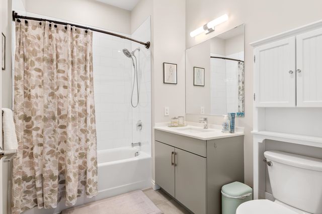 3531 Washington St Unit 304, Boston, MA 02130